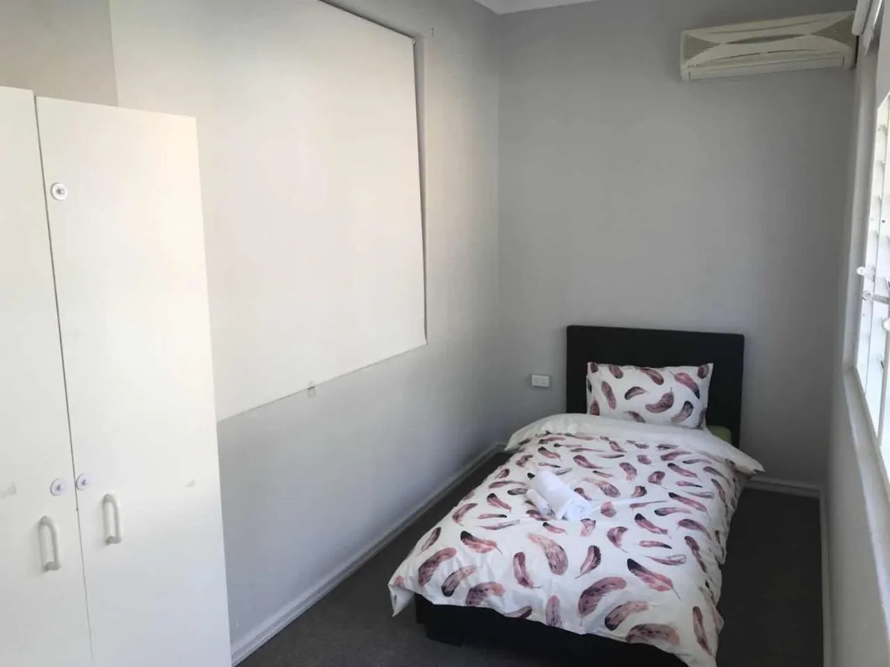 Maddington House Unit A Villa Perth Australia